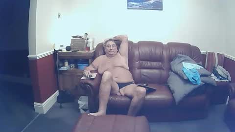 Snapshot of maxi_johnes chatting on November 2025 10:56:02 PM MAX online show from November 2025 10:56:02 PM