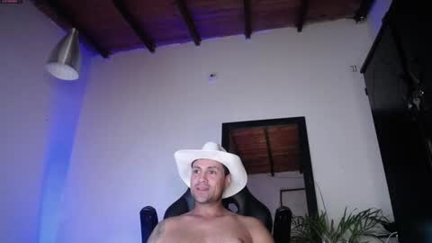 Snapshot of maxi_mux1 chatting on December 2024 06:11:02 AM MAXI      online show from December 2024 06:11:02 AM