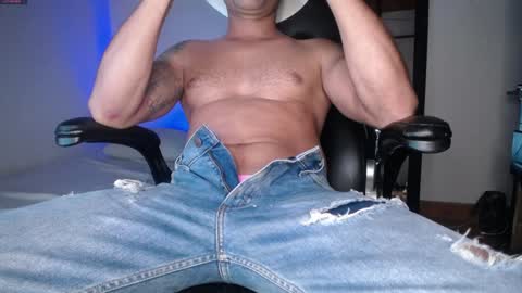Snapshot of maxi_mux1 chatting on December 2024 06:24:02 AM MAXI      online show from December 2024 06:24:02 AM