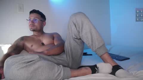 Snapshot of maxi_mux1 chatting on March 2025 06:21:01 AM MAXI      online show from March 2025 06:21:01 AM