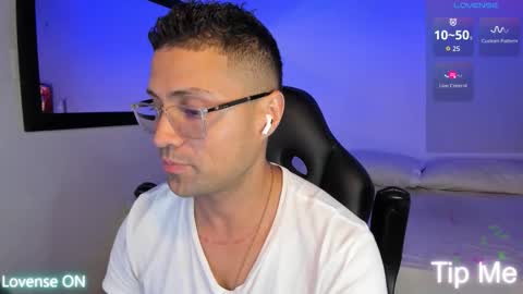 Snapshot of maxi_mux1 chatting on September 2025 03:41:02 AM MAXI      online show from September 2025 03:41:02 AM