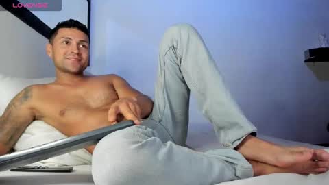 MAXI      online show from February 2026 10:55:01 PM