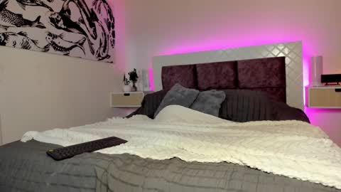 Max online show from December 2024 01:40:01 AM