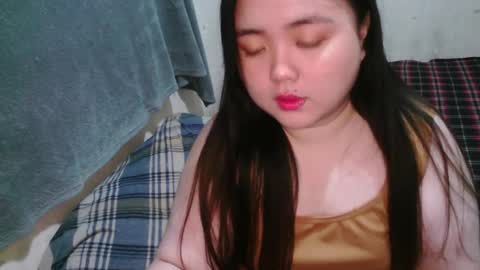 Maxie online show from October 2025 01:00:01 PM