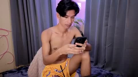 Snapshot of maxiebunny99 chatting on September 2025 11:16:02 PM Reyn online show from September 2025 11:16:02 PM