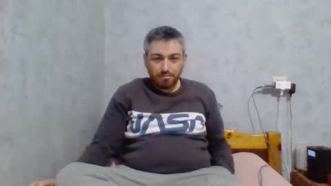 Snapshot of maximefrxx chatting on December 2024 08:11:01 PM Maxime online show from December 2024 08:11:01 PM