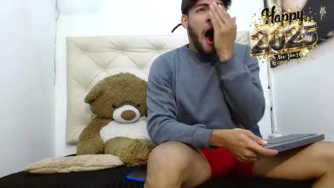 Snapshot of maximiliano_herrera chatting on January 2025 03:02:02 PM Maximiliano Herrera online show from January 2025 03:02:02 PM