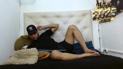 Snapshot of maximiliano_herrera chatting on January 2025 06:56:02 PM Maximiliano Herrera online show from January 2025 06:56:02 PM