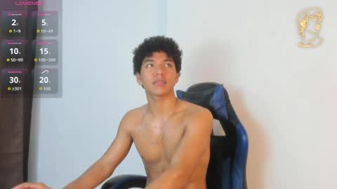 Snapshot of maximiliano_kh4lil chatting on May 2026 01:52:01 PM Maximiliano online show from May 2026 01:52:01 PM
