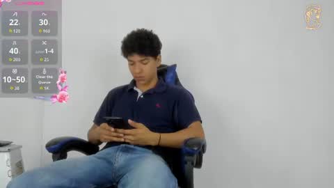 Snapshot of maximiliano_kh4lil chatting on June 2026 12:44:02 PM Maximiliano online show from June 2026 12:44:02 PM