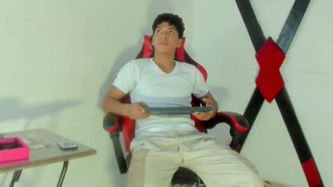 Maximiliano online show from March 2026 07:39:01 PM