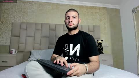 Maximus online show from November 2025 08:22:02 PM