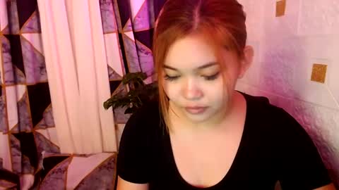 maxinean online show from July 2026 10:43:02 AM