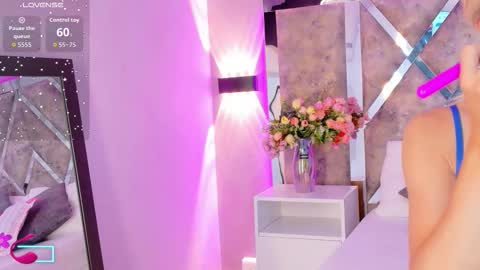 Snapshot of maxirogers chatting on November 2025 11:02:01 AM Maxi Rogers online show from November 2025 11:02:01 AM