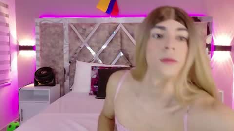 Maxi Rogers online show from July 2026 11:38:01 AM