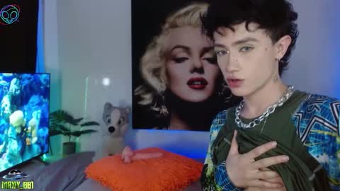 Max online show from November 2025 02:46:02 AM