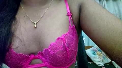 Snapshot of maxladycox chatting on March 2026 03:17:01 PM Dorea online show from March 2026 03:17:01 PM