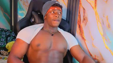 Maxmuscle10 online show from May 2026 07:22:02 PM