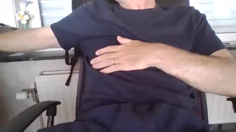 Snapshot of maxou569 chatting on July 2026 09:47:02 AM maxou569 online show from July 2026 09:47:02 AM