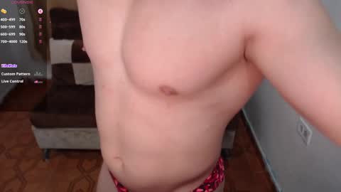 Snapshot of maxwel949813 chatting on December 2024 10:39:01 AM Max online show from December 2024 10:39:01 AM