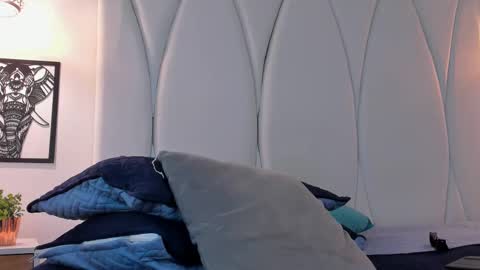 Snapshot of maxwell_dupont chatting on March 2025 02:06:02 AM MAX online show from March 2025 02:06:02 AM