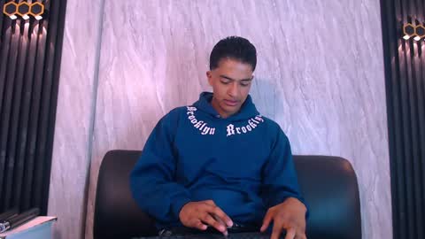 Max Wyatt online show from June 2026 04:24:02 PM
