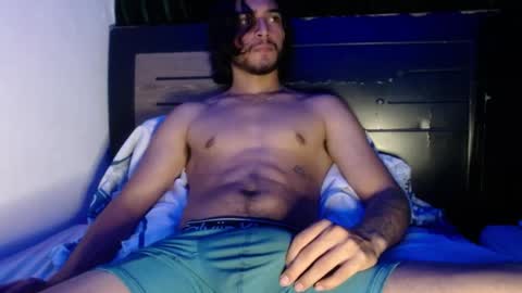 Snapshot of maxximus_10 chatting on December 2024 08:33:02 AM maxximus_10 online show from December 2024 08:33:02 AM