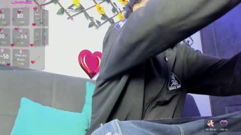 Snapshot of maxxx_bigcock chatting on February 2026 02:37:02 AM Max online show from February 2026 02:37:02 AM