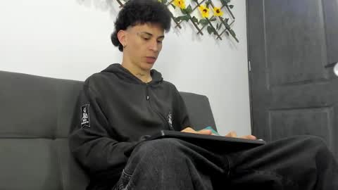 Snapshot of maxxx_bigcock chatting on March 2026 02:36:02 AM Max online show from March 2026 02:36:02 AM