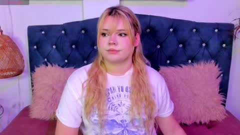 Maxine Minx online show from January 2025 05:23:02 AM