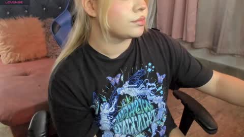 Maxine Minx online show from January 2025 05:40:02 AM