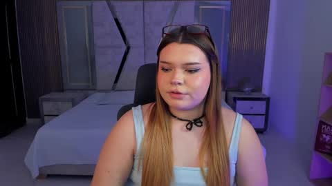 Maxine Minx online show from October 2025 03:33:01 PM