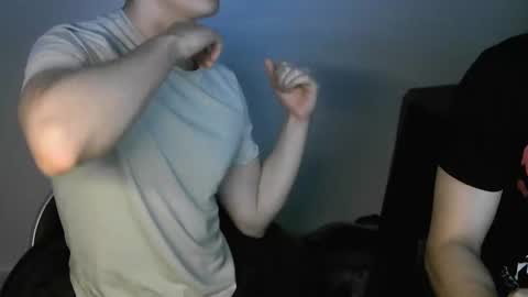 Snapshot of maxxxy99 chatting on January 2025 03:18:02 AM maxxxy99 online show from January 2025 03:18:02 AM