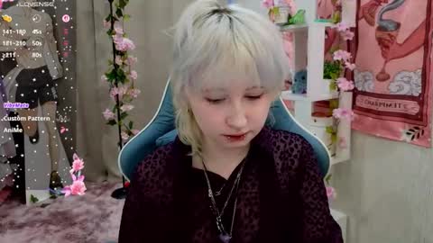 Snapshot of may_leaf chatting on February 2026 01:25:02 AM Mary online show from February 2026 01:25:02 AM