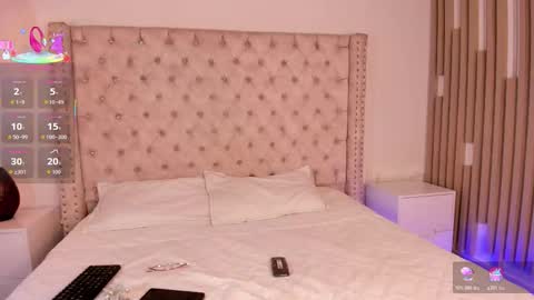 Maya online show from December 2025 03:44:02 AM