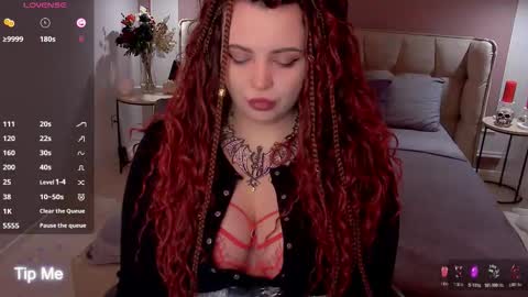 Maya Mils online show from February 2026 01:04:02 AM