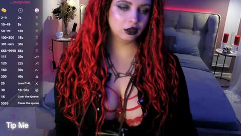 Maya Mils online show from April 2026 01:03:01 AM