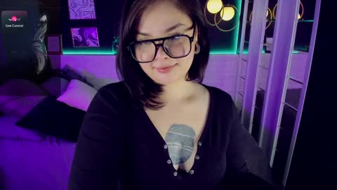 Snapshot of maya_muse chatting on January 2025 08:45:02 AM Woman online show from January 2025 08:45:02 AM