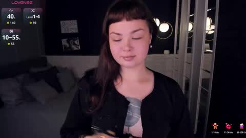 Snapshot of maya_muse chatting on November 2025 01:55:01 PM Woman online show from November 2025 01:55:01 PM