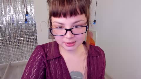 Snapshot of maya_muse chatting on December 2025 01:37:02 PM Woman online show from December 2025 01:37:02 PM