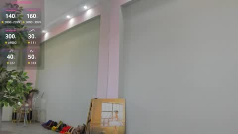 Snapshot of mayahellen chatting on September 2025 05:17:02 AM Maya online show from September 2025 05:17:02 AM