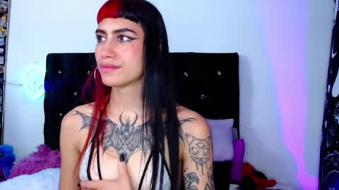 Snapshot of mayaredd chatting on February 2025 08:45:02 PM mayaredd online show from February 2025 08:45:02 PM