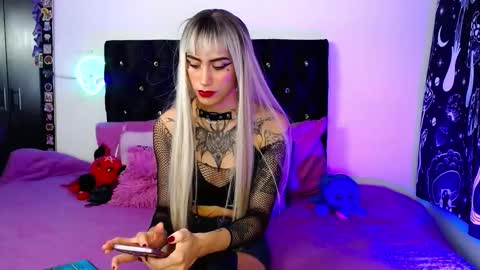 Snapshot of mayaredd chatting on March 2025 12:48:01 AM mayaredd online show from March 2025 12:48:01 AM