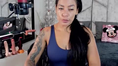 Snapshot of mayarusell01 chatting on November 2025 12:04:01 PM Nicolle Ruselle Hello my lovely schedule for great fun from 630 am and end 800 pm Colombian time I wait for you online show from November 2025 12:04:01 PM