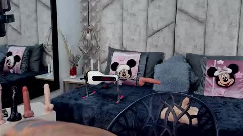 Snapshot of mayarusell01 chatting on November 2025 11:14:01 AM Nicolle Ruselle Hello my lovely schedule for great fun from 630 am and end 800 pm Colombian time I wait for you online show from November 2025 11:14:01 AM