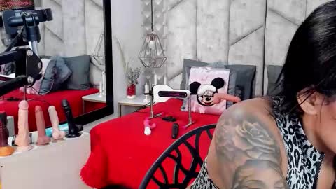 Snapshot of mayarusell01 chatting on November 2025 04:29:02 PM Nicolle Ruselle Hello my lovely schedule for great fun from 630 am and end 800 pm Colombian time I wait for you online show from November 2025 04:29:02 PM