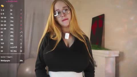 Milina online show from February 2026 06:12:02 PM