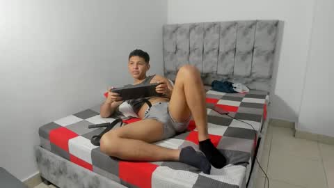 Snapshot of maykyboyx chatting on March 2026 11:33:01 PM Mayky... online show from March 2026 11:33:01 PM