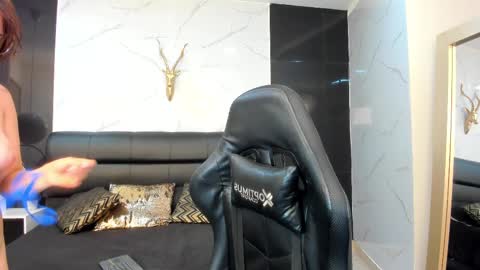 Maylin online show from March 2025 06:18:02 AM