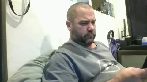 Dad bod 43 online show from March 2026 03:01:01 AM